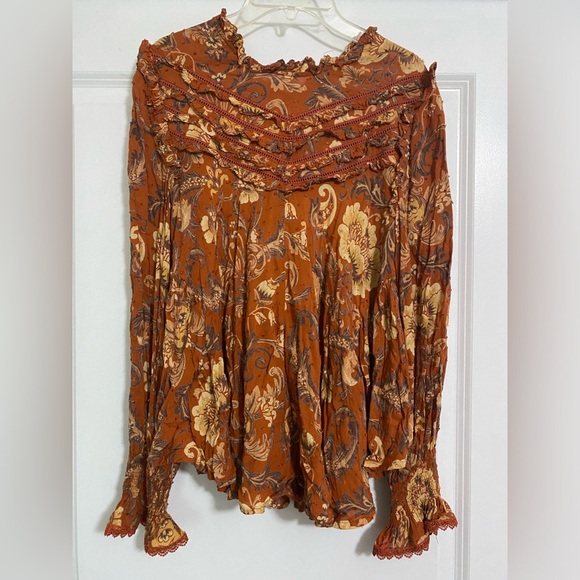 Spell Aurora Blouse - Picture 2 of 7